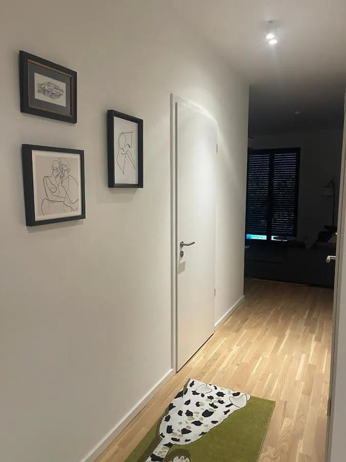 3-Zimmer Wohnung Im Zentrum Dues Düsseldorf Duitsland