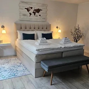 Enny Im Schoenen Rheinland Appartement